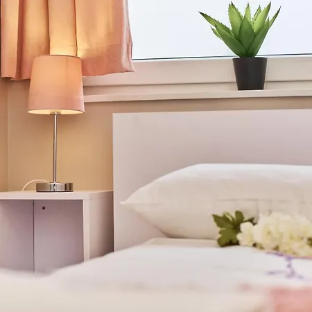 Apartment Browary Wroclawskie Modern By Renters Breslau