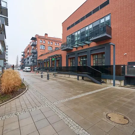 Apartment Browary Wroclawskie With Free Garage By Renters